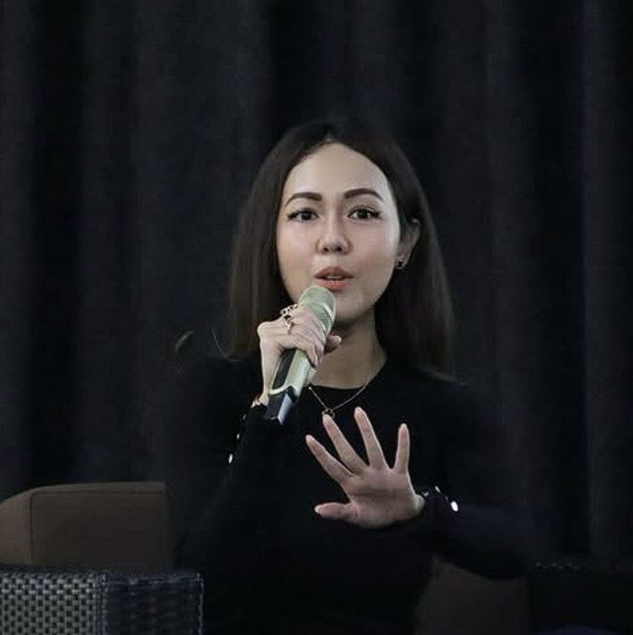 Indira Gustiar narasumber seminar perlindungan perempuan